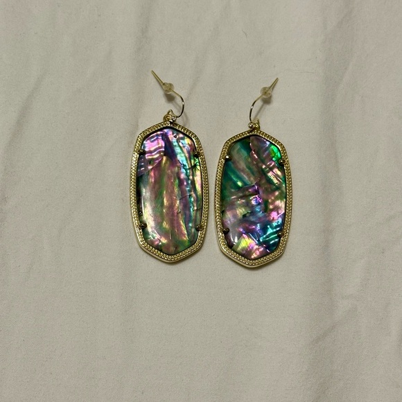 Kendra Scott Elle Drop Earrings - Picture 4 of 4